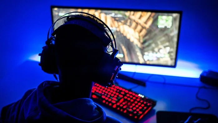 Los videojuegos transforman el español: un fenómeno cultural en auge hoy